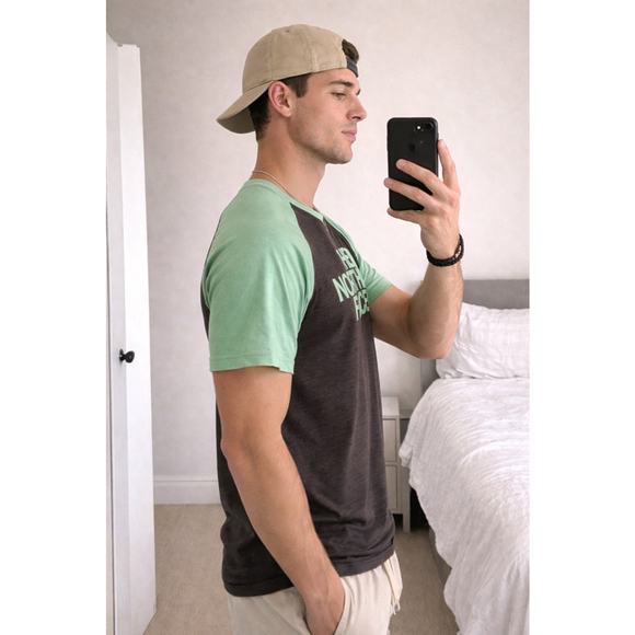 The North Face Raglan Logo Tee Brown Green Size Small - Picture 2 of 7